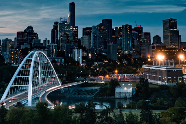 A picture of the city of Edmonton, Alberta